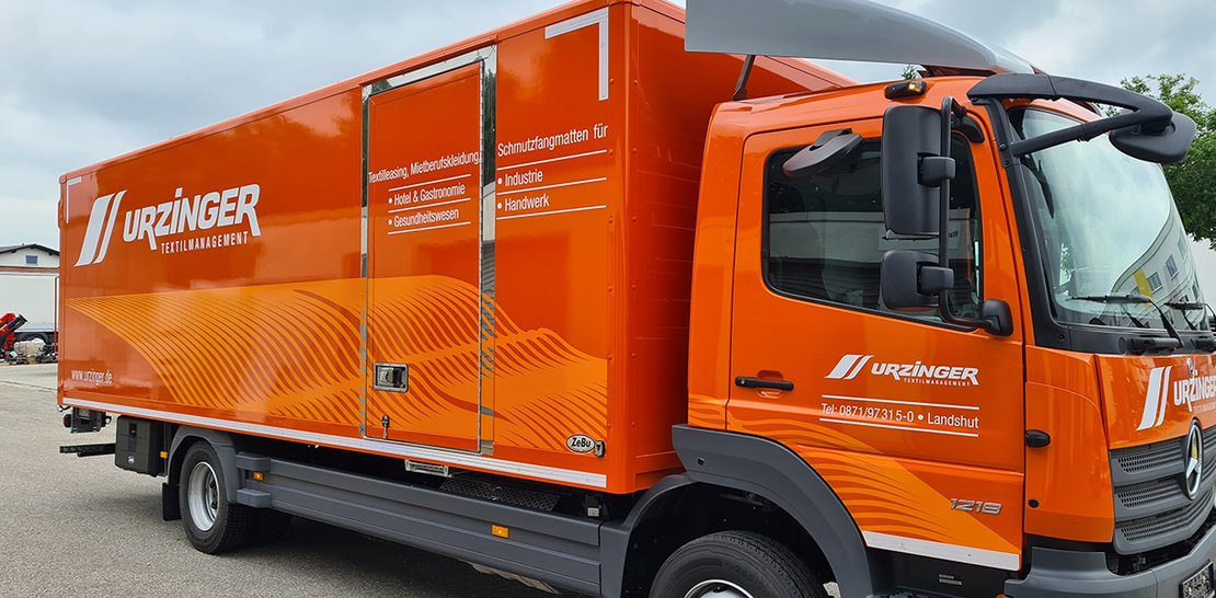 Plywoodkoffer-Aufbau ZeBu Fahrzeugbau Plywoodkoffer-Aufbau ZeBu Fahrzeugbau