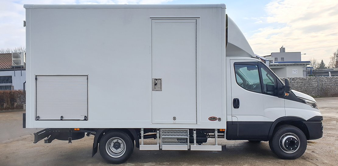 Plywoodkoffer-Aufbau ZeBu Fahrzeugbau Plywoodkoffer-Aufbau ZeBu Fahrzeugbau